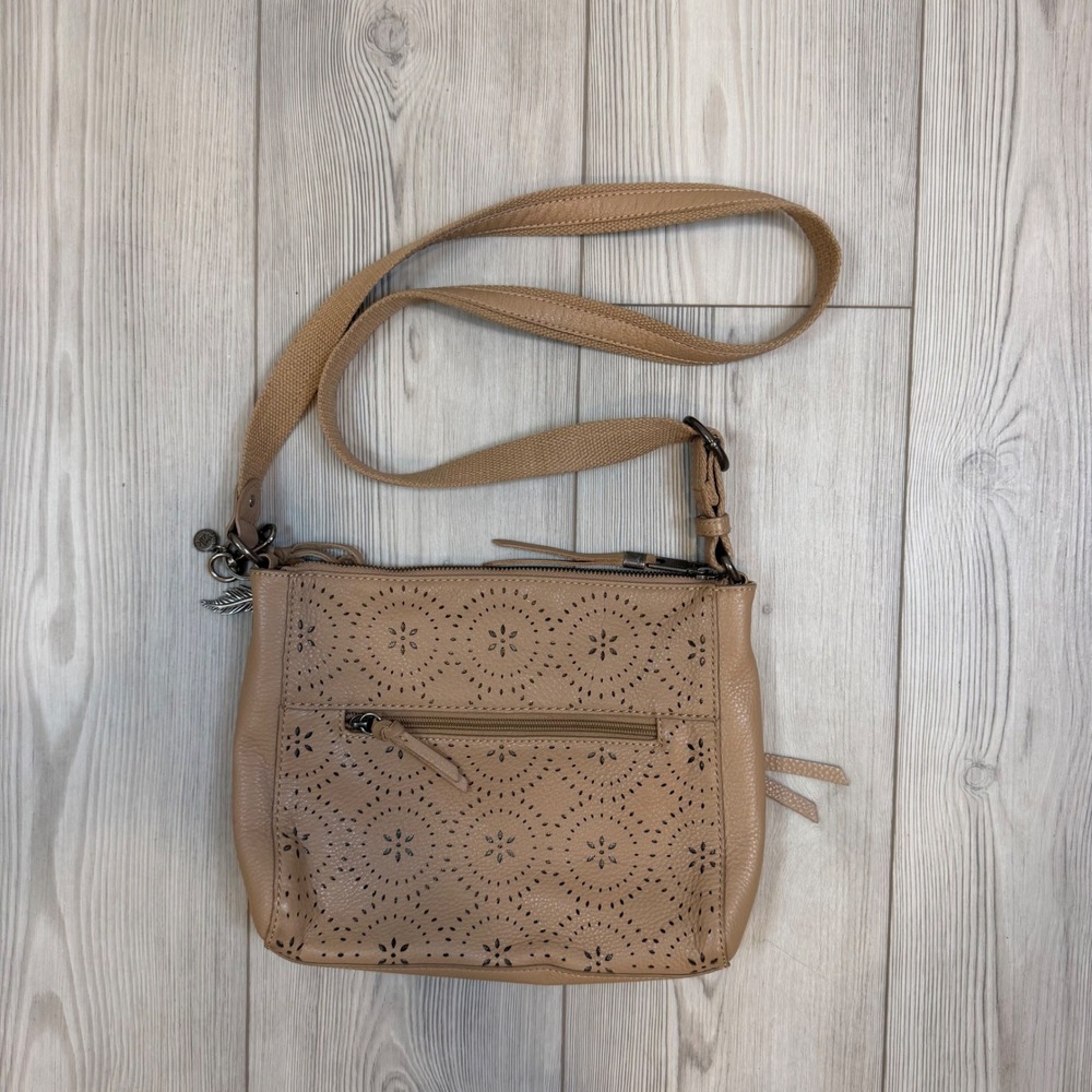 The Sak Alameda Tan Leather Crossbody Bag Perforated Floral Feather Charm 9133